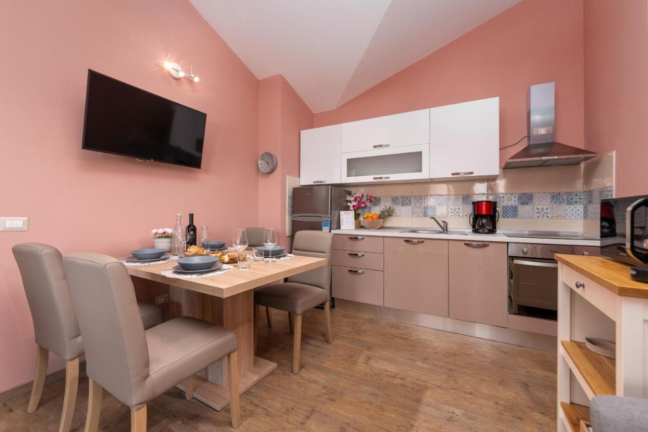 Apartment Karolina 2 Funtana Kültér fotó