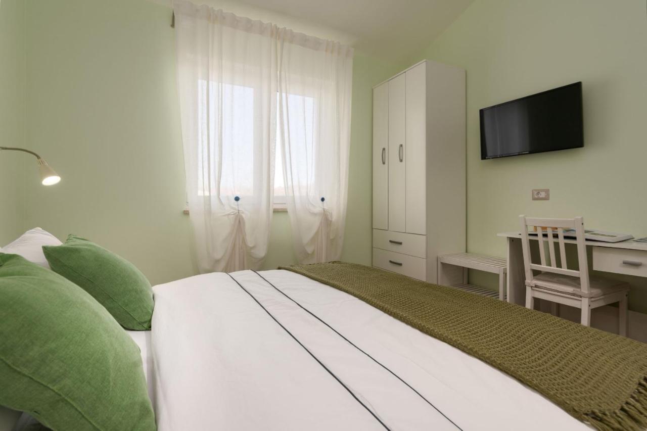 Apartment Karolina 2 Funtana Kültér fotó